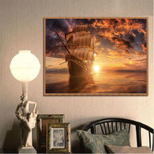 Charger l'image dans la galerie, Bateau de coucher du soleil - peinture complète de diamant - 40x30cm