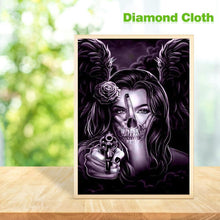 Charger l'image dans la galerie, Beauté de crâne - diamant rond complet - 30x40cm