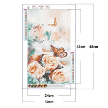 Charger l'image dans la galerie, Papillon de fleur - diamant rond complet - 30x37cm