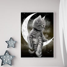 Charger l'image dans la galerie, Chat de lune - diamant rond plein - 30x40cm