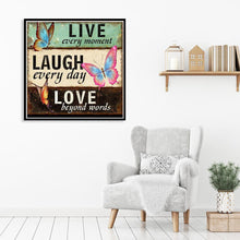 Charger l'image dans la galerie, Papillon de lettre - diamant rond complet - 30x30cm