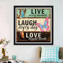 Charger l'image dans la galerie, Papillon de lettre - diamant rond complet - 30x30cm