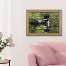 Charger l'image dans la galerie, Oiseau de plongée - diamant rond complet - 40x30cm