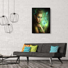 Charger l'image dans la galerie, Fille de papillon - diamant rond complet - 30x40cm