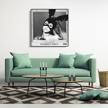 Charger l'image dans la galerie, Figure de femmes de lapin - peinture complète de diamant - 30x30cm