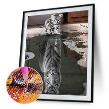 Charger l'image dans la galerie, Cat tigeranimal - peinture en diamant complet - 30x40cm