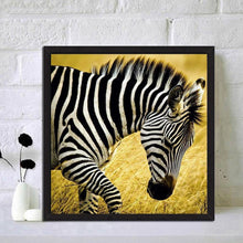 Charger l'image dans la galerie, Zèbre de marche - peinture complète de diamant - 30x30cm