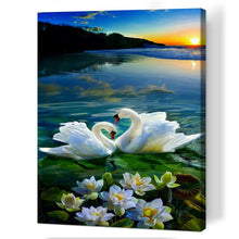 Charger l'image dans la galerie, Lac des cygnes - peinture complète en diamant - 30x40cm