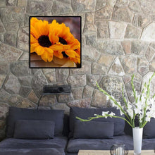 Charger l'image dans la galerie, Tournesol - diamant rond complet - 30x30cm