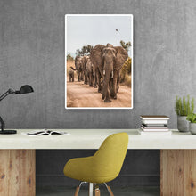 Charger l'image dans la galerie, Éléphant sur route - diamant rond complet - 30x40cm