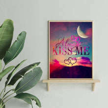 Charger l'image dans la galerie, Kiss me - diamant rond complet - 30x40cm