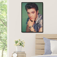 Charger l'image dans la galerie, Portrait d’Elvis - diamant rond complet - 30x40cm