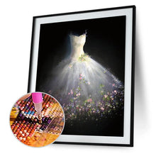 Charger l'image dans la galerie, Robe de mariée - diamant rond complet - 30x40cm