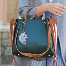 Charger l'image dans la galerie, 6pièces Cheval arc-en-ciel Double face Porte-clés