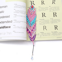 Charger l'image dans la galerie, Série de plumes de signets de peinture de diamant d'art fait main de bricolage