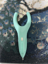 Charger l'image dans la galerie, Forme ergonomique Diamond Painting Stylo