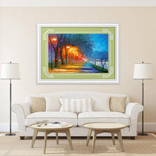 Charger l&#39;image dans la galerie, Rue de nuit - diamant rond complet - 40x30cm
