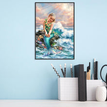 Charger l&#39;image dans la galerie, Fille de poisson de mer - diamant rond complet - 40x30cm
