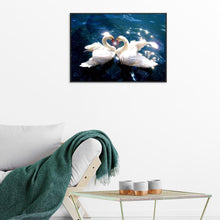 Charger l&#39;image dans la galerie, Cygne d’amour - diamant rond complet - 40x30cm
