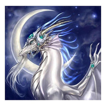 Charger l&#39;image dans la galerie, Lune blanche de dragon - diamant rond plein - 30x30cm
