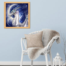 Charger l&#39;image dans la galerie, Lune blanche de dragon - diamant rond plein - 30x30cm
