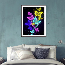 Charger l&#39;image dans la galerie, Papillon - diamant rond complet - 30x40cm
