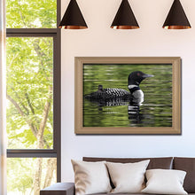 Charger l&#39;image dans la galerie, Oiseau de plongée - diamant rond complet - 40x30cm
