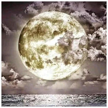 Charger l&#39;image dans la galerie, Lune - peinture en diamant complet - 30x30cm

