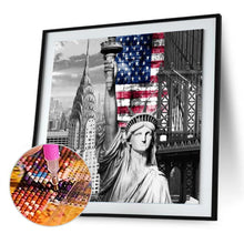 Charger l'image dans la galerie, Statue de la liberté - peinture en diamant complet - 40x40cm
