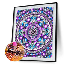 Charger l&#39;image dans la galerie, Mandala violet - peinture complète en diamant - 30x35cm
