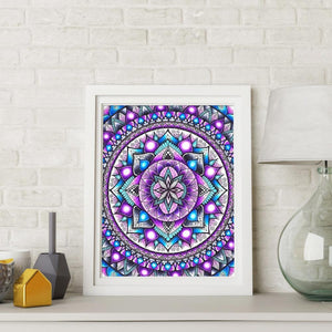 Mandala violet - peinture complète en diamant - 30x35cm