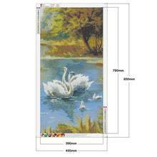 Charger l&#39;image dans la galerie, Famille de cygne - peinture ronde complète de diamant - 85x45cm
