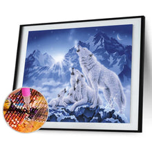 Charger l'image dans la galerie, Loups hurlant - diamant rond complet - 40x30cm
