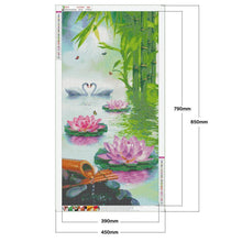 Charger l&#39;image dans la galerie, Lotus swan - peinture complète en diamant - 85x45cm
