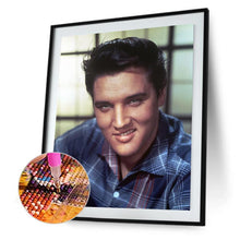 Charger l&#39;image dans la galerie, Elvis chanteur - diamant rond complet - 40x50cm
