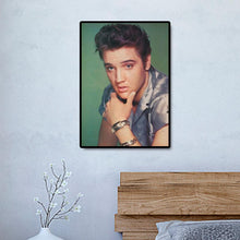 Charger l&#39;image dans la galerie, Portrait d’Elvis - diamant rond complet - 30x40cm

