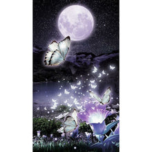 Charger l&#39;image dans la galerie, Papillon clair de lune- Vollbild Diamond Painting-40x70cm
